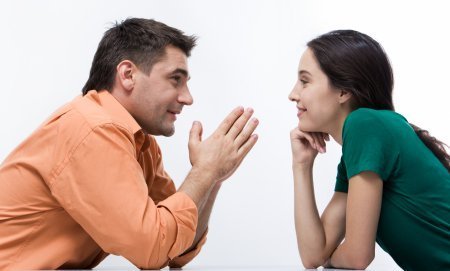 Як підтримати розмову з хлопцем: ТОП-10 правил спілкування