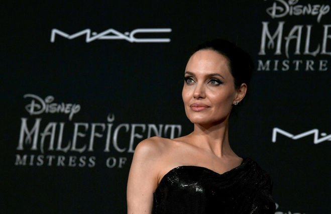 Анджеліні Джолі — 45: факти про актрису, які тебе здивують