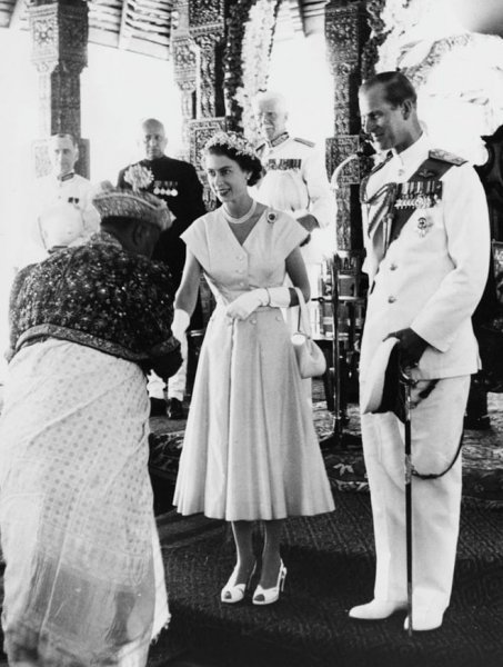 Історія знайомства Єлизавети II та принца Філіппа: любов, яка пройшла через все