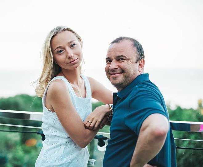 У мережі підозрюють, що Віктор Павлик та Катерина Репяхова таємно розписалися