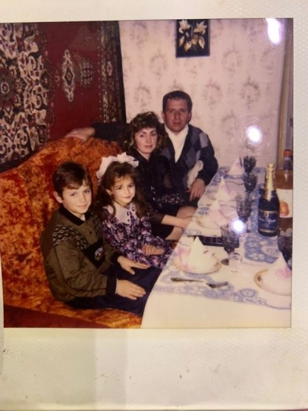 Ілона Гвоздьова показала, як прикрасила ялинку вдома — святкові фото