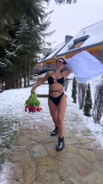 "Ніколи не розуміла Дня закоханих": Саліванчук станцювала в купальнику на снігу
