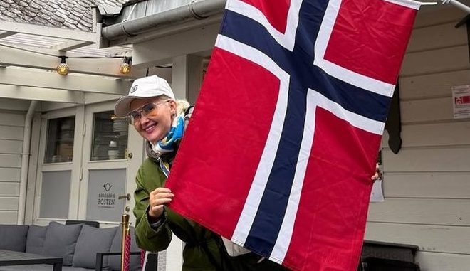 buzhinska-pohvalilasja-podorozhzhju-do-norvegiyi-z-cholovikom-ta-ditmi-fdce4ea.jpg