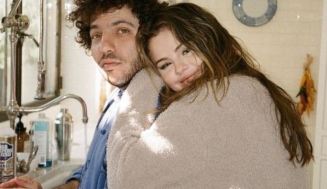 selena-gomes-pojasnila-chomu-na-yiyi-vesilli-z-benni-blanko-ne-bude-torta-fe4e860.jpg