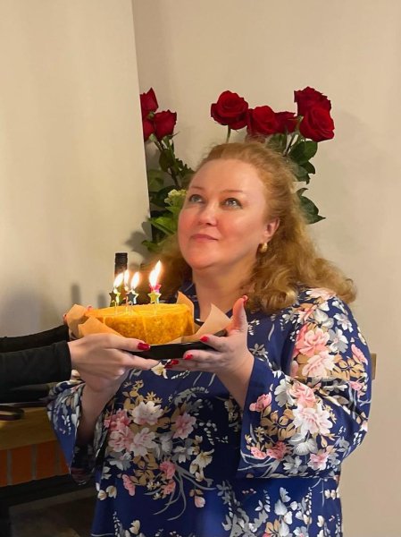 Зірка «Скажених сусідів» Самаєва розсекретила, як відсвяткувала 50-річчя