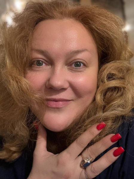 Зірка «Скажених сусідів» Самаєва розсекретила, як відсвяткувала 50-річчя