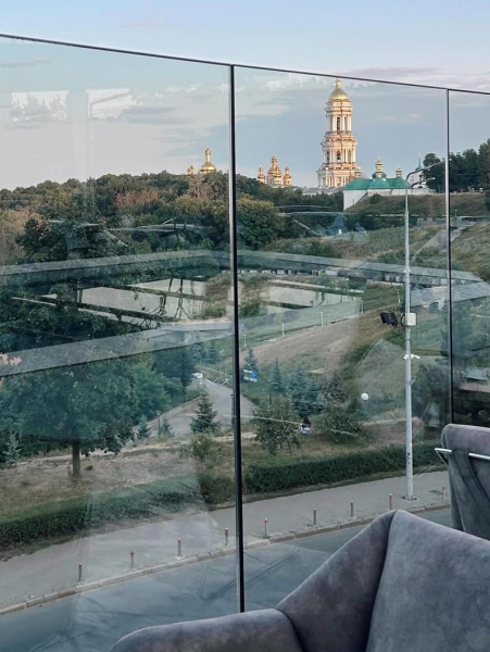 «Дві з моїх трьох домівок»: дочка Фреймут показала, як провела серпень у Києві та Лондоні