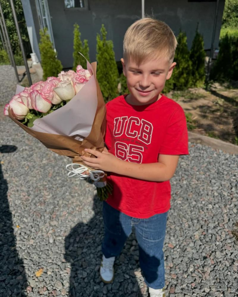 «Пішов на побачення»: Танчинець зняв 7-річного сина с квітами та шоколадкою