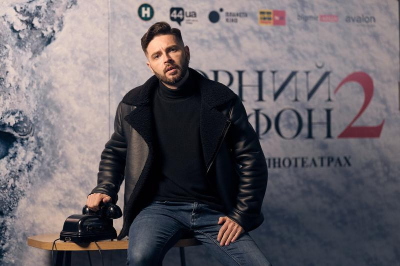«Неймовірно страшно»: блогери високо оцінили горор «Чорний телефон 2» з Ітаном Гоуком