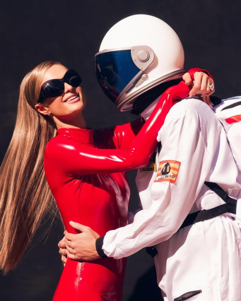 Періс Гілтон скопіювала образ Брітні Спірс із відомого кліпу