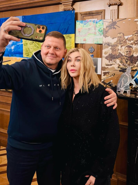 Білик зустрілася із Залужним у Лондоні та похвалилася подарунком від нього