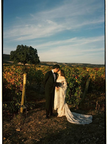 Дочка Бандераса та Гріффіт запостила нові фото з весілля