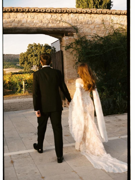 Дочка Бандераса та Гріффіт запостила нові фото з весілля