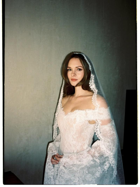 Дочка Бандераса та Гріффіт запостила нові фото з весілля