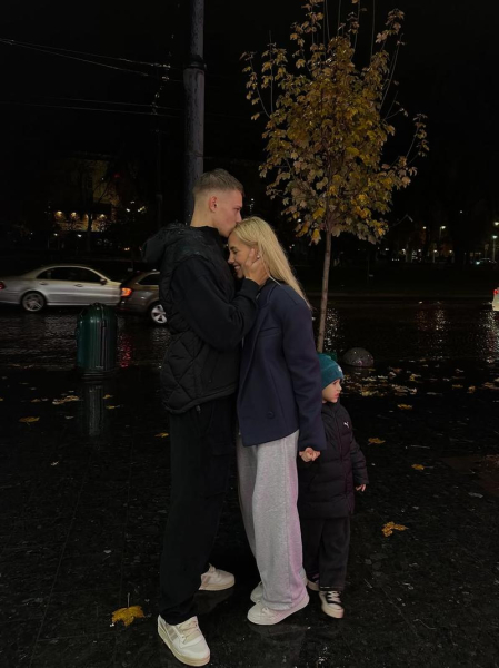 Квіткова показала, як із сином та Бражком гуляє Львовом