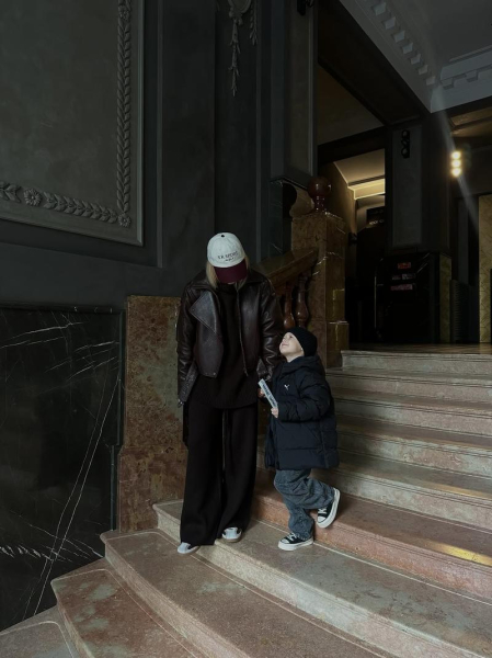 Квіткова показала, як із сином та Бражком гуляє Львовом