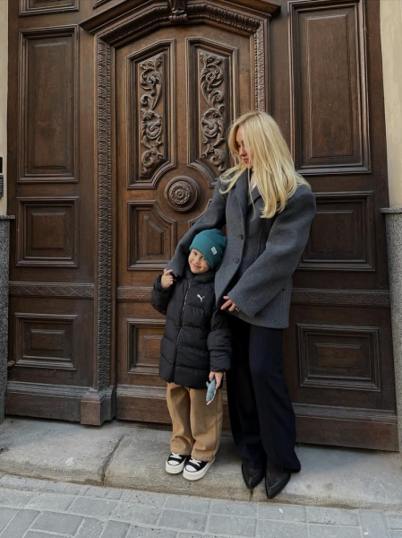 Квіткова показала, як із сином та Бражком гуляє Львовом