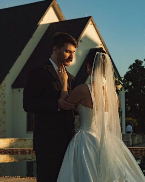 Молодший син Чака Норріса одружився: фото з весілля