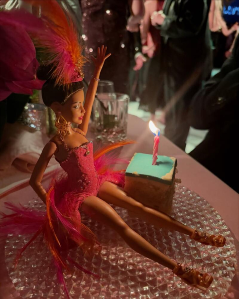 Лопес влаштувала у Лас-Вегасі вечірку з нагоди 80-річчя мами