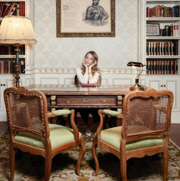 Фреймут запостила свої свіжі фото з нагоди 44-річчя