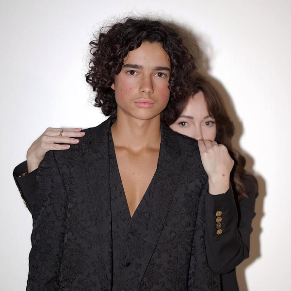 &laquo;Хто цей краш?&raquo;: Кухар показала нові фото сина з нагоди його 17-річчя