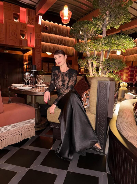 Куриленко показала, як відсвяткувала день народження мами у Дубаї