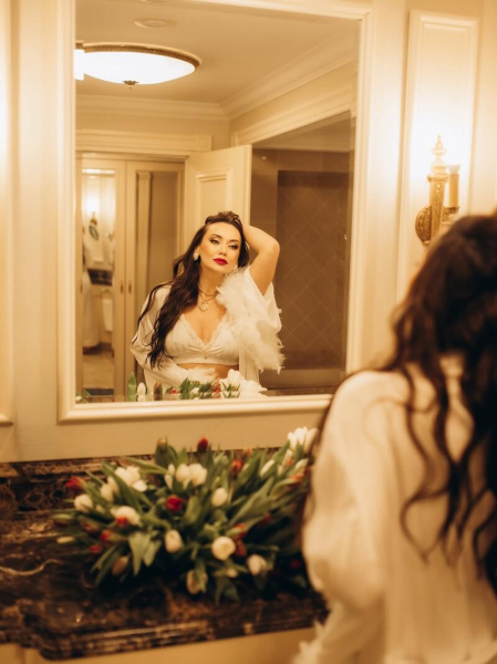 Саліванчук влаштувала відверту фотосесію у ванній