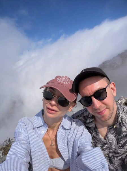 Сопонару з чоловіком з другої спроби підкорила знамениту гору в ПАР