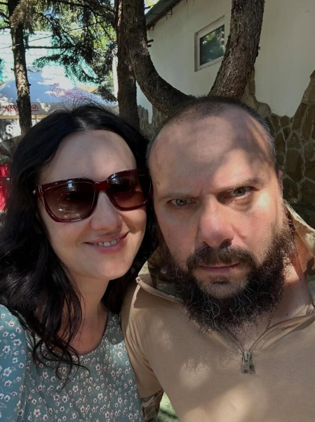 Вітвіцька запостила романтичні селфі з нареченим-військовим