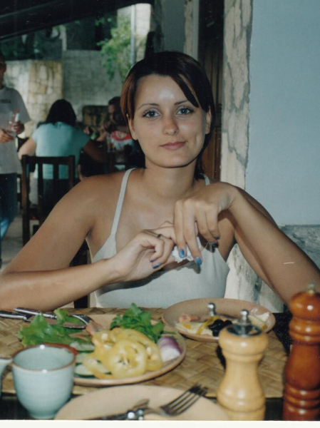 Зірка «МайстерШефа» Глінська показала себе у шкільні та студентські роки