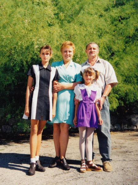 Зірка «МайстерШефа» Глінська показала себе у шкільні та студентські роки