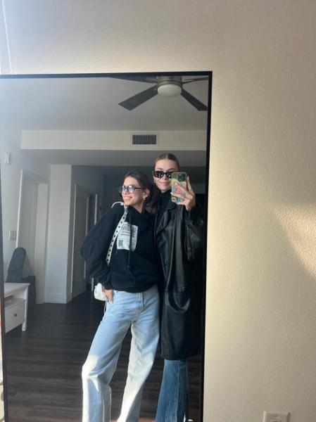 Брежнєва запостила рідкісні фото зі старшою дочкою з нагоди її 25-річчя