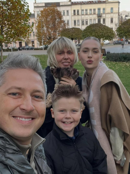 &laquo;Еволюція Педана&raquo;: ведучий показав, як змінився за чотири десятиліття