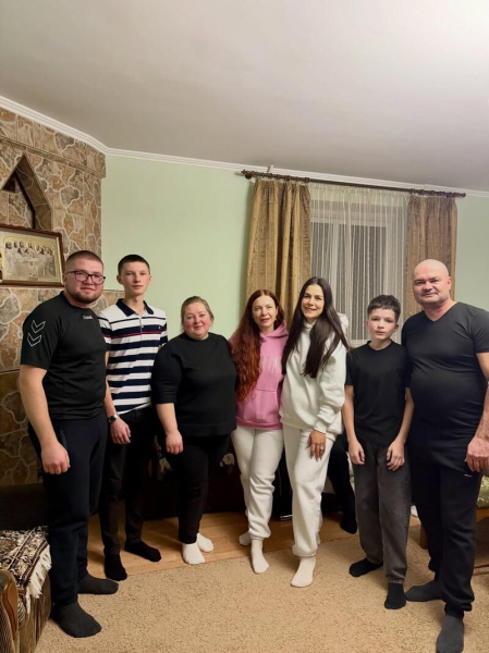 Іванна Онуфрійчук вперше за 4 роки відвідала рідне село