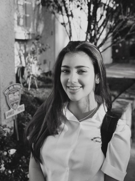 Кім Кардаш'ян показала себе з брекетами у 8 класі