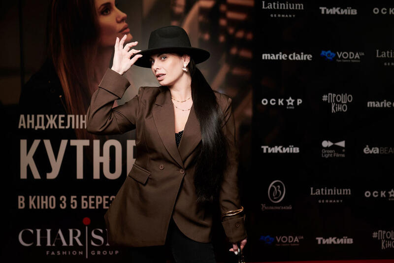 &laquo;Кутюр&raquo; з Анджеліною Джолі: у Києві відбулася офіційна прем&rsquo;єра фільму