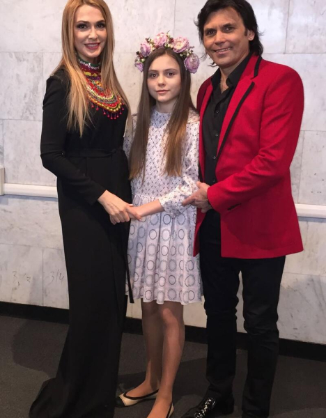 Ольга Сумська зворушила архівними кадрами на честь 24-річчя молодшої дочки