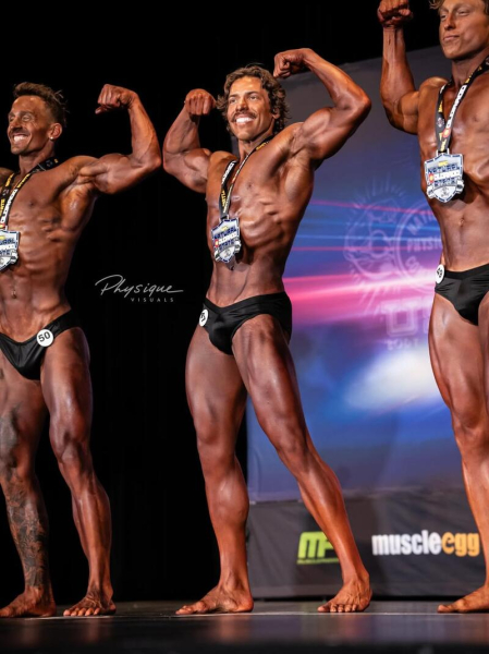 Позашлюбний син Шварценеггера переміг на своїх перших змаганнях з бодібілдингу