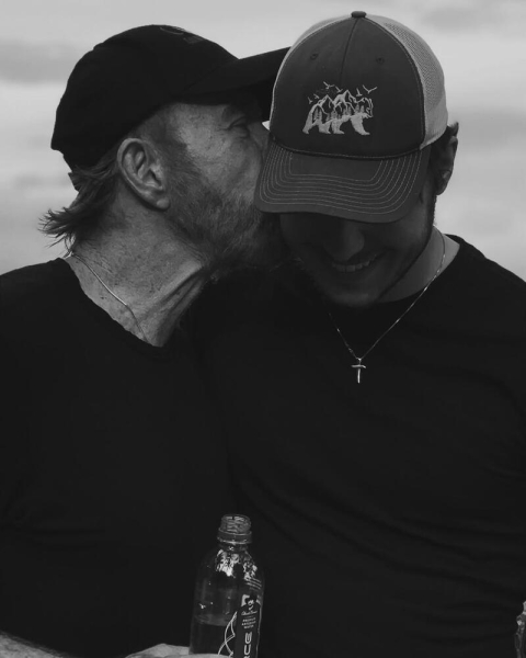 Син Чака Норріса опублікував прощальний лист до легендарного батька