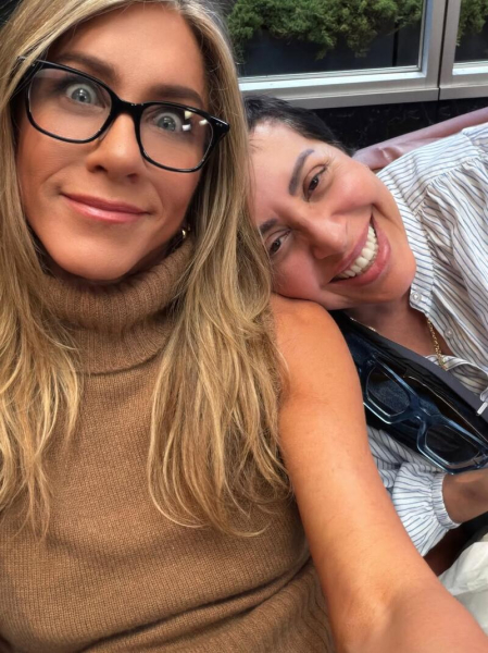 Еністон опублікувала свіже селфі з коханим-гіпнотерапевтом