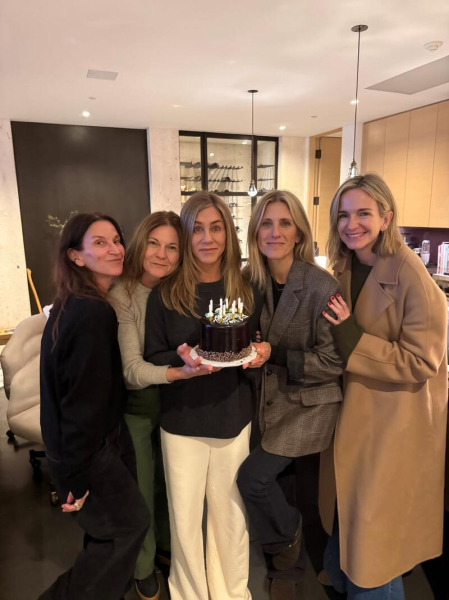 Еністон опублікувала свіже селфі з коханим-гіпнотерапевтом