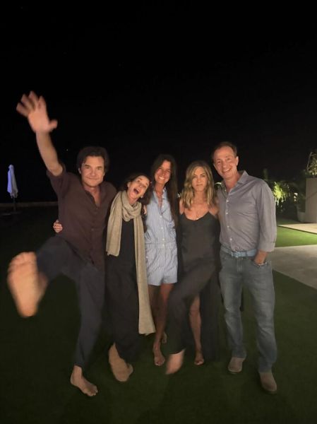 Еністон опублікувала свіже селфі з коханим-гіпнотерапевтом